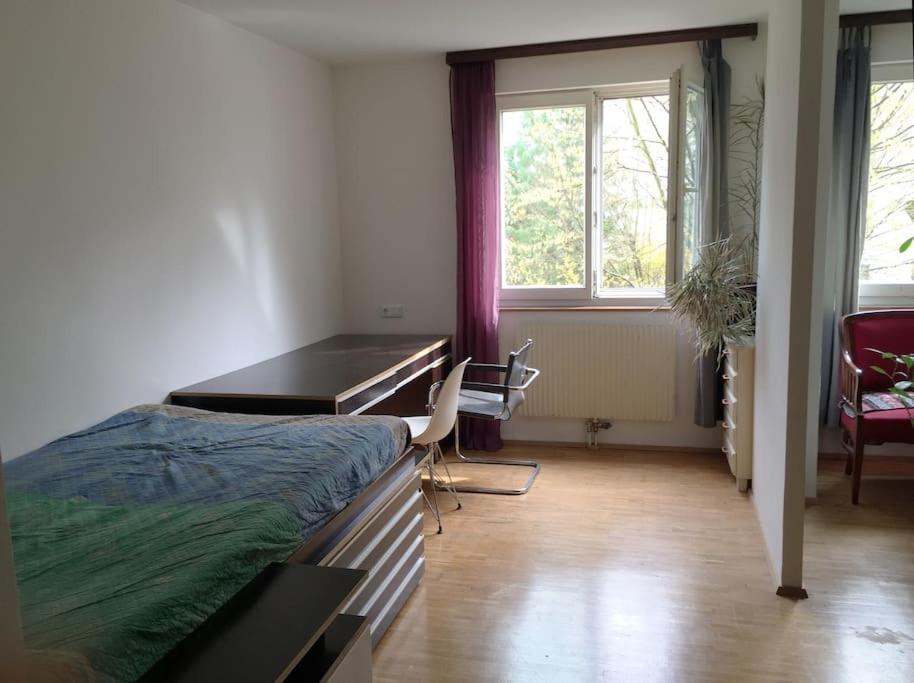 Room In Maisonette With Garden, Parking Place Vídeň Exteriér fotografie